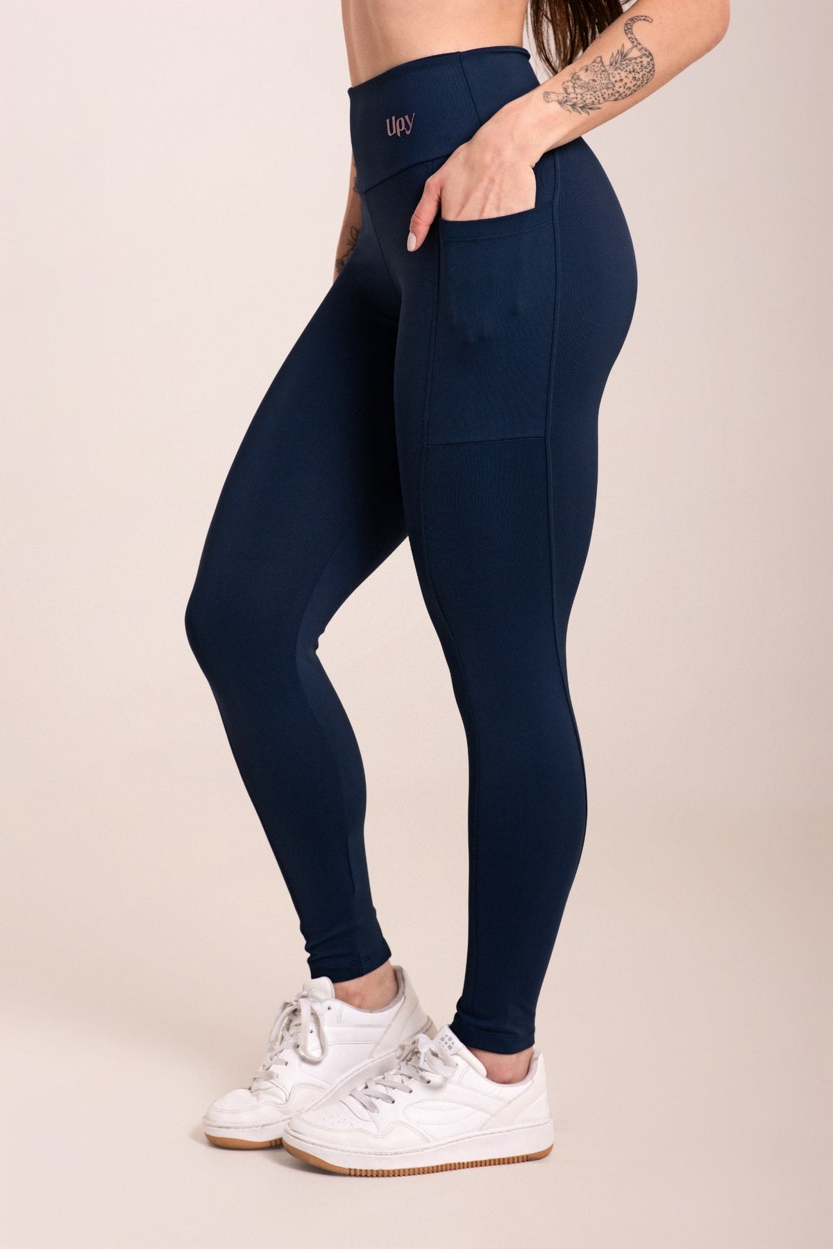 Calça Legging Poliamida Com Bolsos