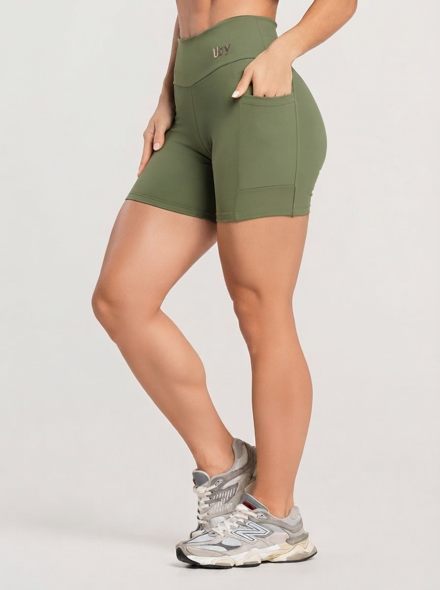 Short Fitness Polimida Com Bolsos